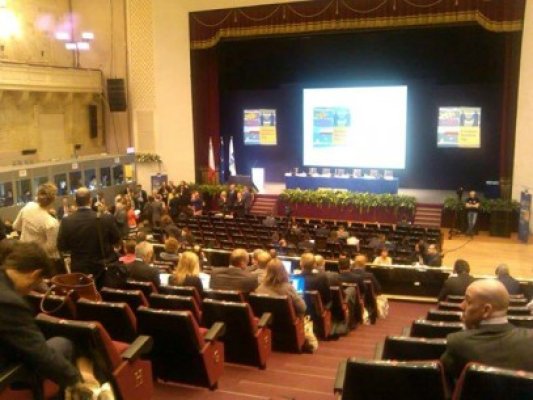 Ce s-a discutat în prima zi a conferinţei 